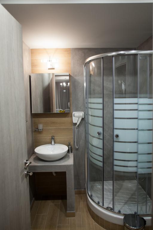 Pallas Luxury Apartments 아몰리아니 외부 사진