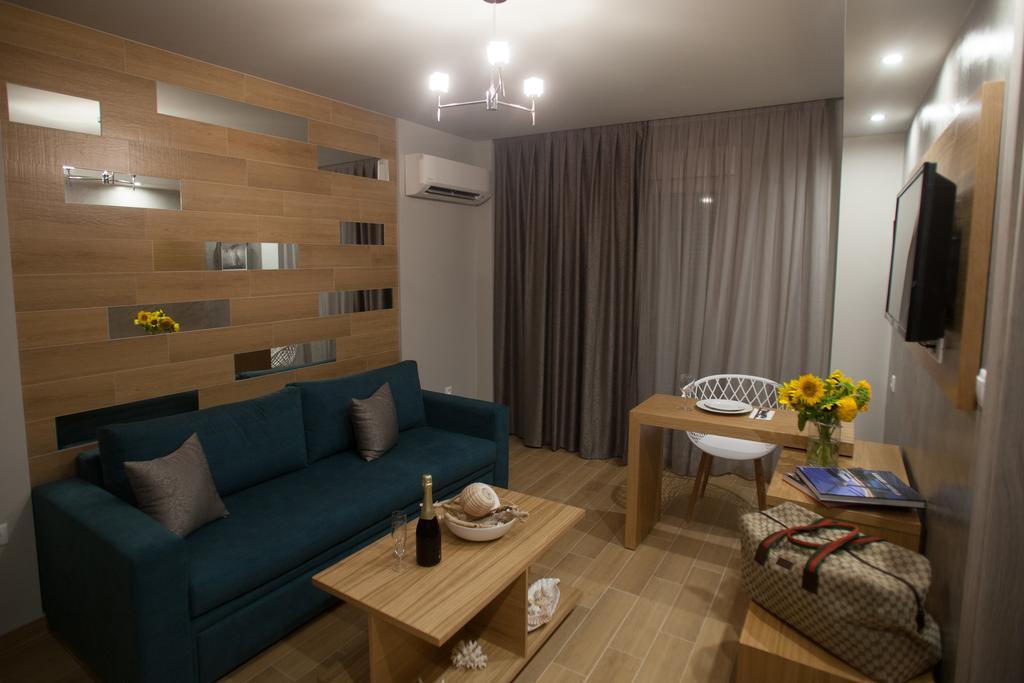 Pallas Luxury Apartments 아몰리아니 외부 사진