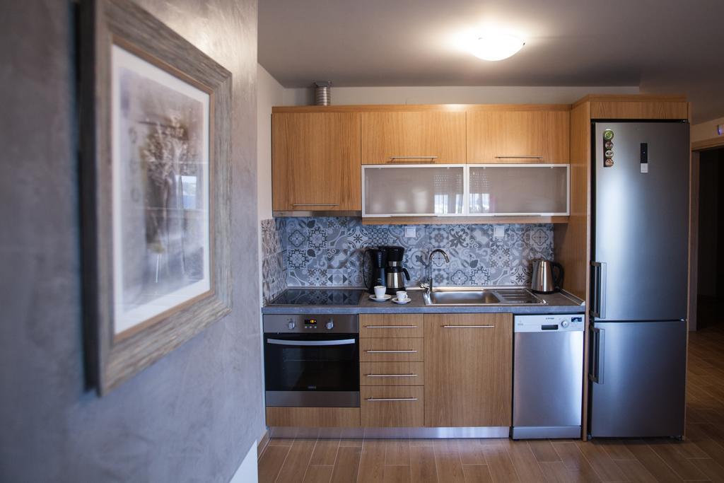 Pallas Luxury Apartments 아몰리아니 외부 사진