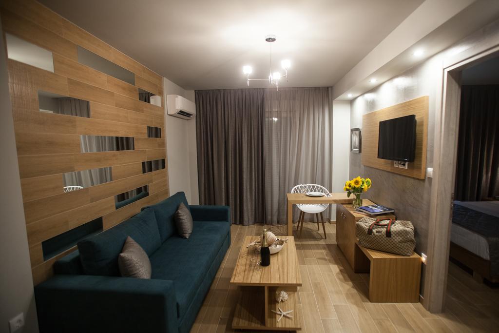 Pallas Luxury Apartments 아몰리아니 외부 사진