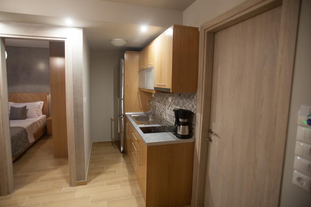 Pallas Luxury Apartments 아몰리아니 외부 사진